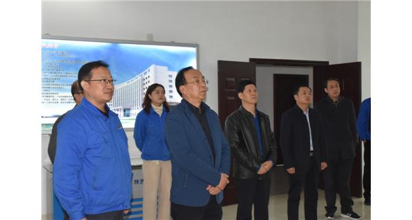 ▌長嶺紡電新聞 ▌ 市電子信息與互聯(lián)網(wǎng)產業(yè)調研組來公司調研